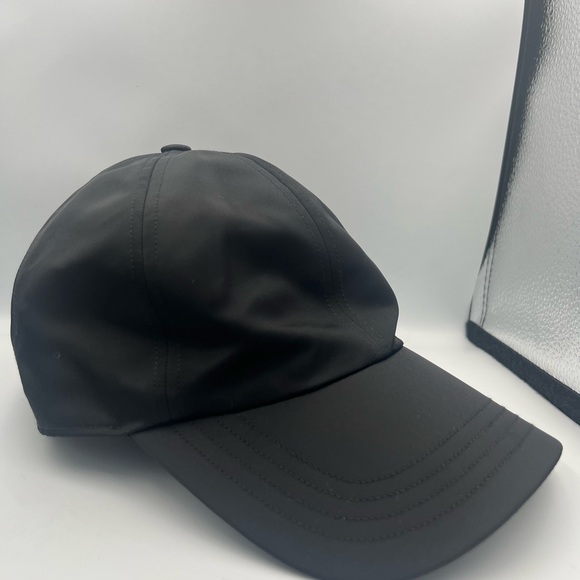 lululemon athletica Other - Lululemon Black Adjustable Baseball Cap Hat Metal Buckle